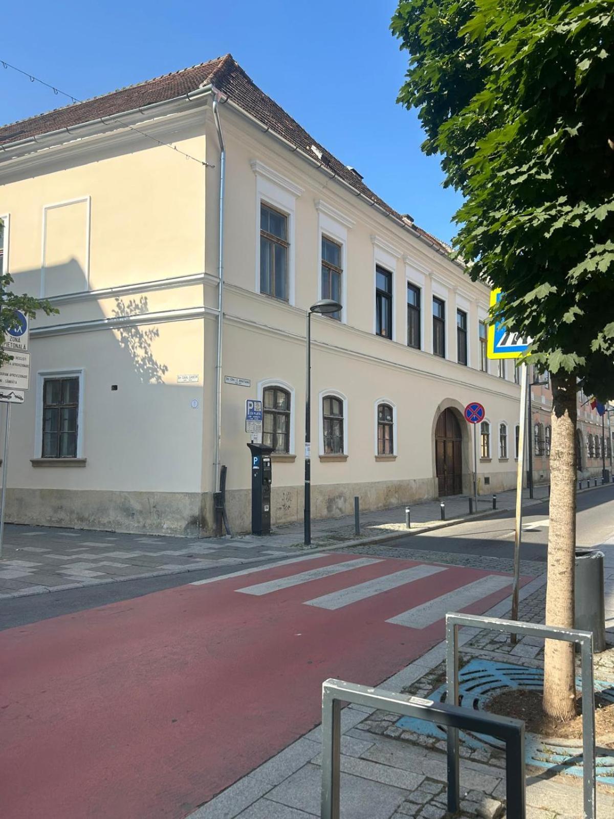 Strada Ion I. C. Bratianu Nr.24 Appartement Cluj-Napoca Buitenkant foto